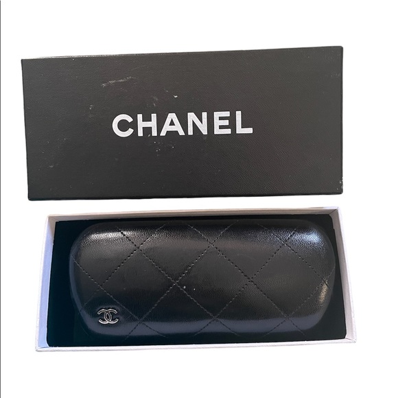 AUTHENTIC Y2K CHANEL FRAMELESS SUNGLASSES - Picture 4 of 5